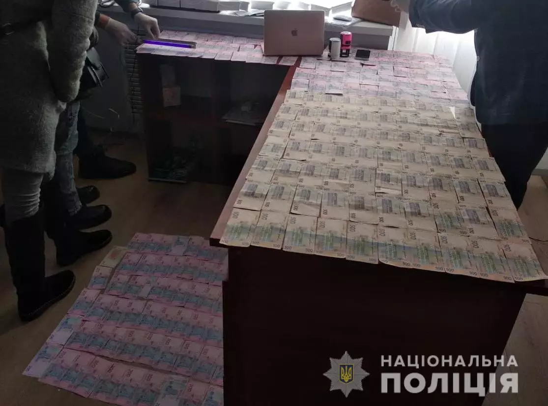 zGz84X68b08vdugS1ZxAyI68bUgIglzvGB6KkqE1.jpg