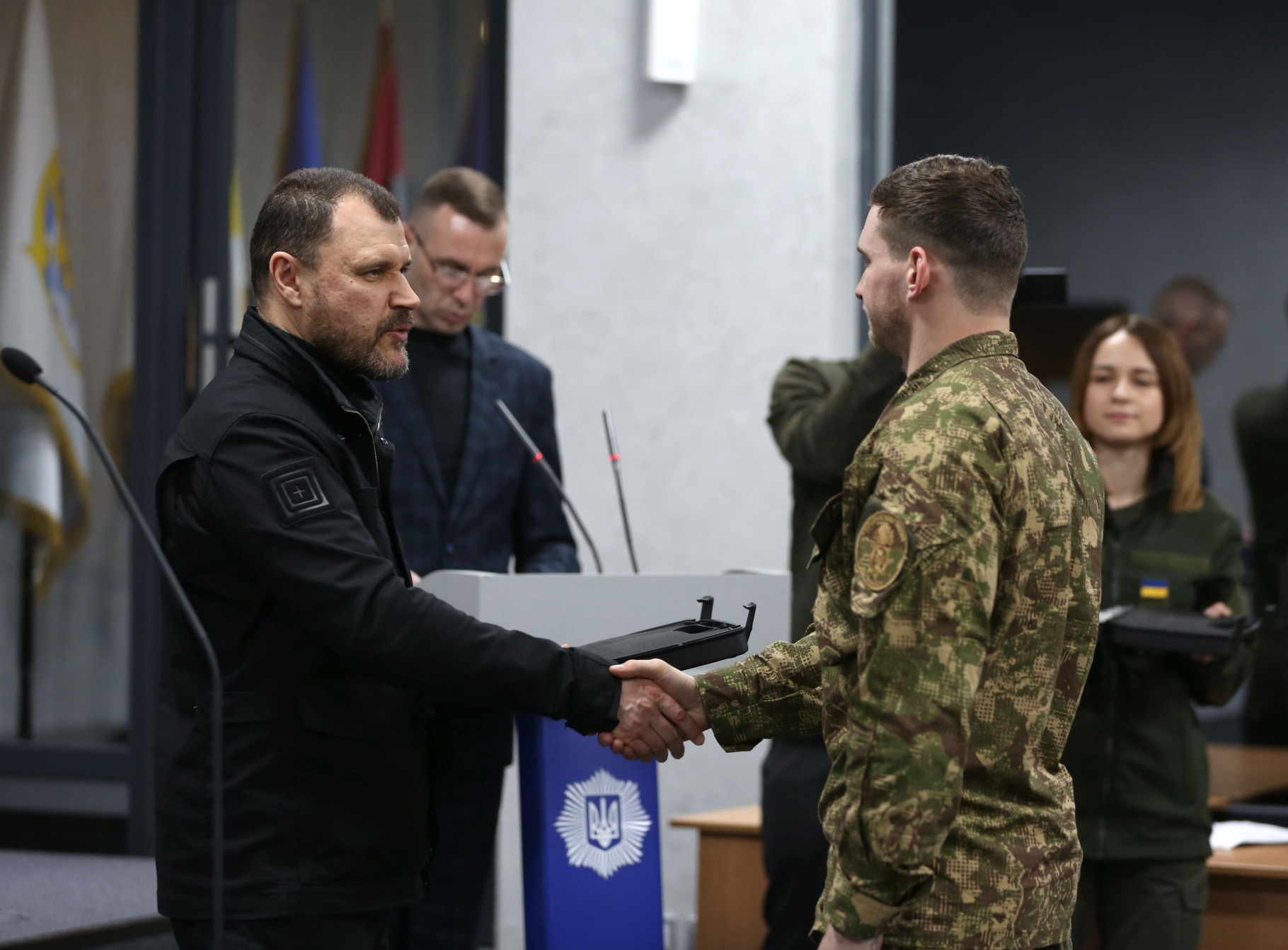 Ігор Клименко вручив державні нагороди та відомчі відзнаки бійцям Національної гвардії