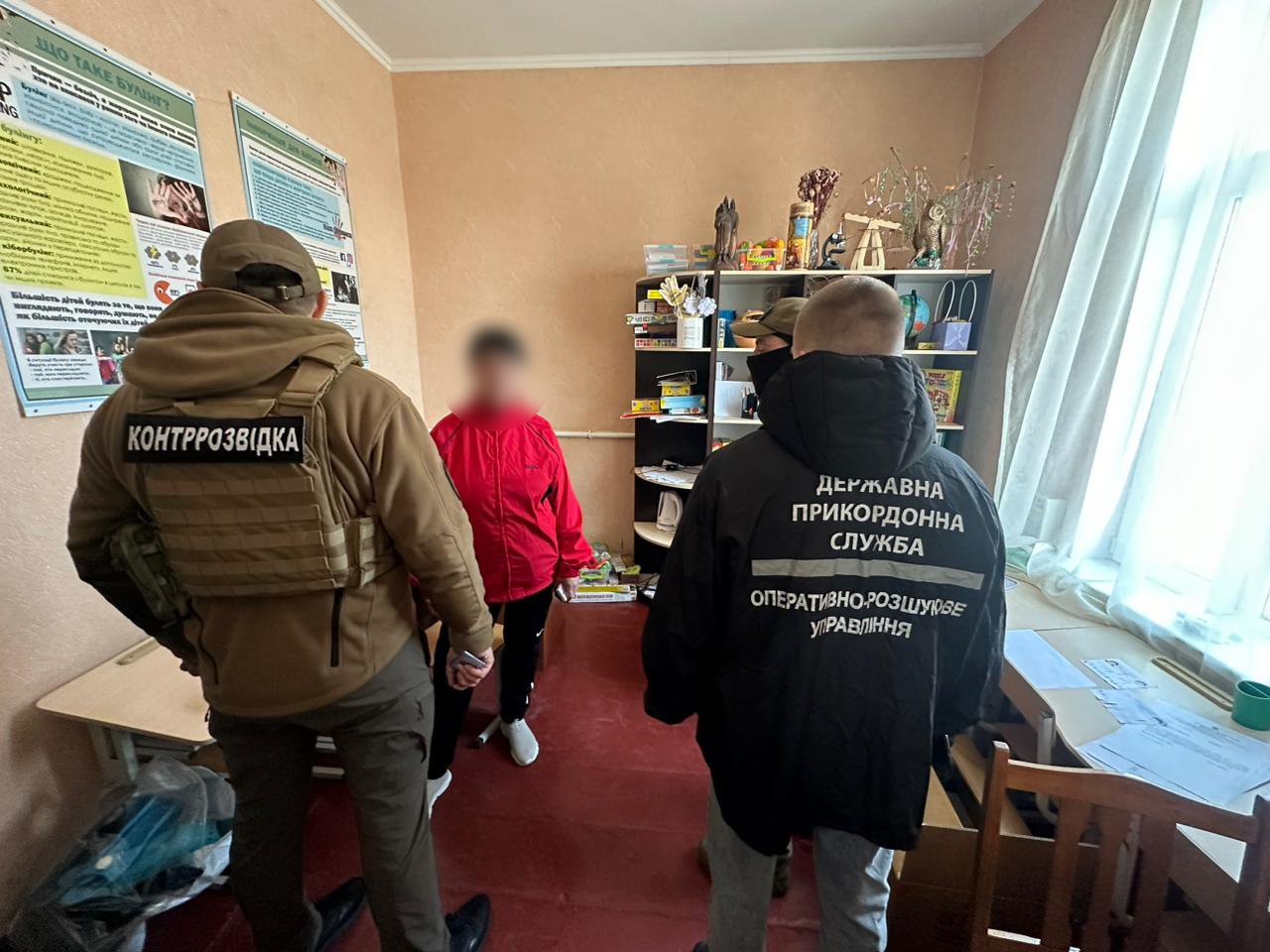 Правоохоронці затримали агентку фсб, яка наводила російські авіабомби на Сумщину (ВІДЕО)