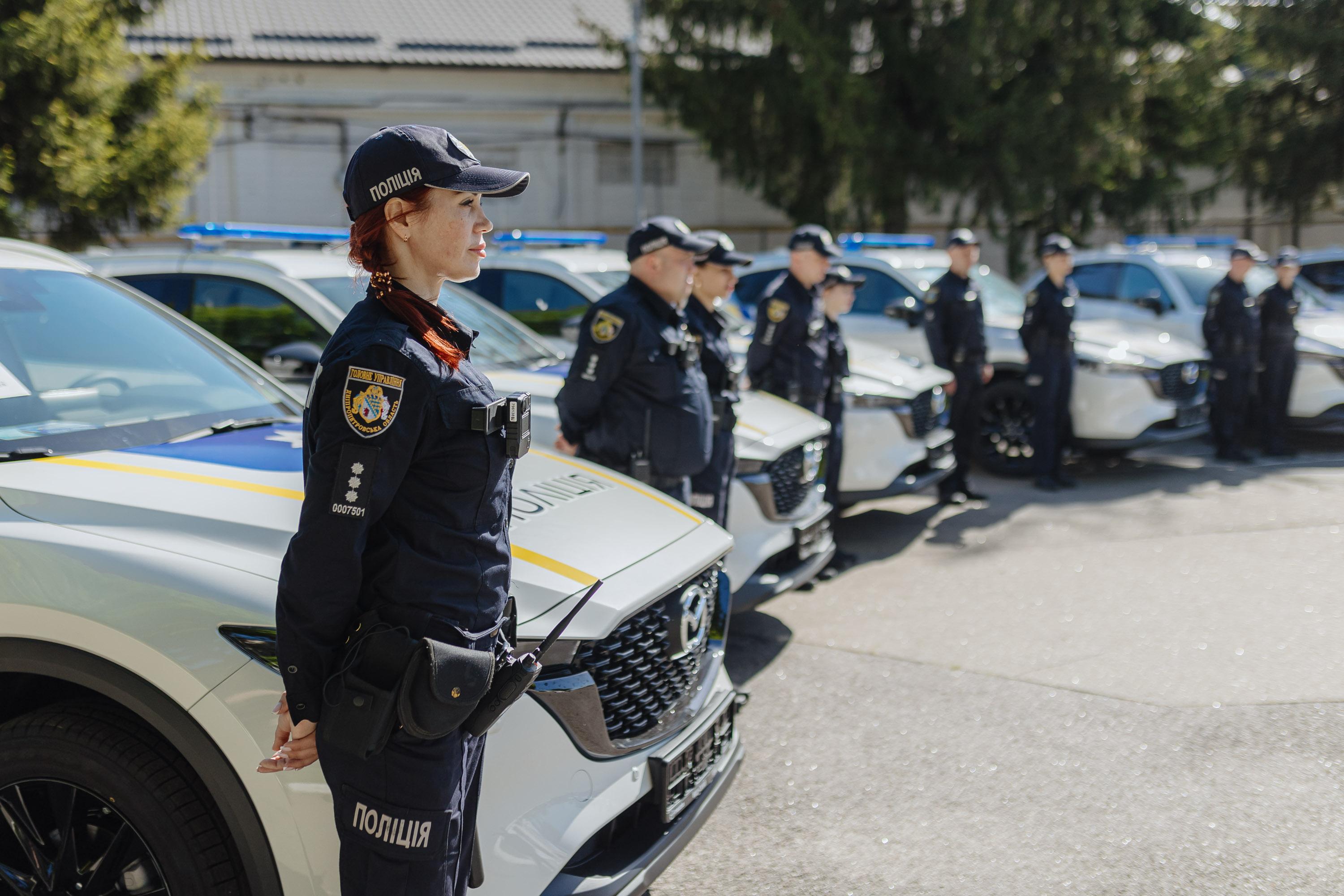 Уряд Франції передав 13 автомобілів для мобільних груп поліції з протидії гендерно зумовленому насильству (ВІДЕО)