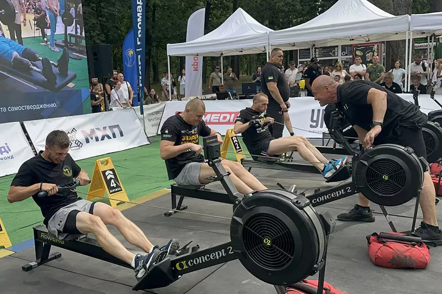 Учасники турніру на тренажерах з веслування