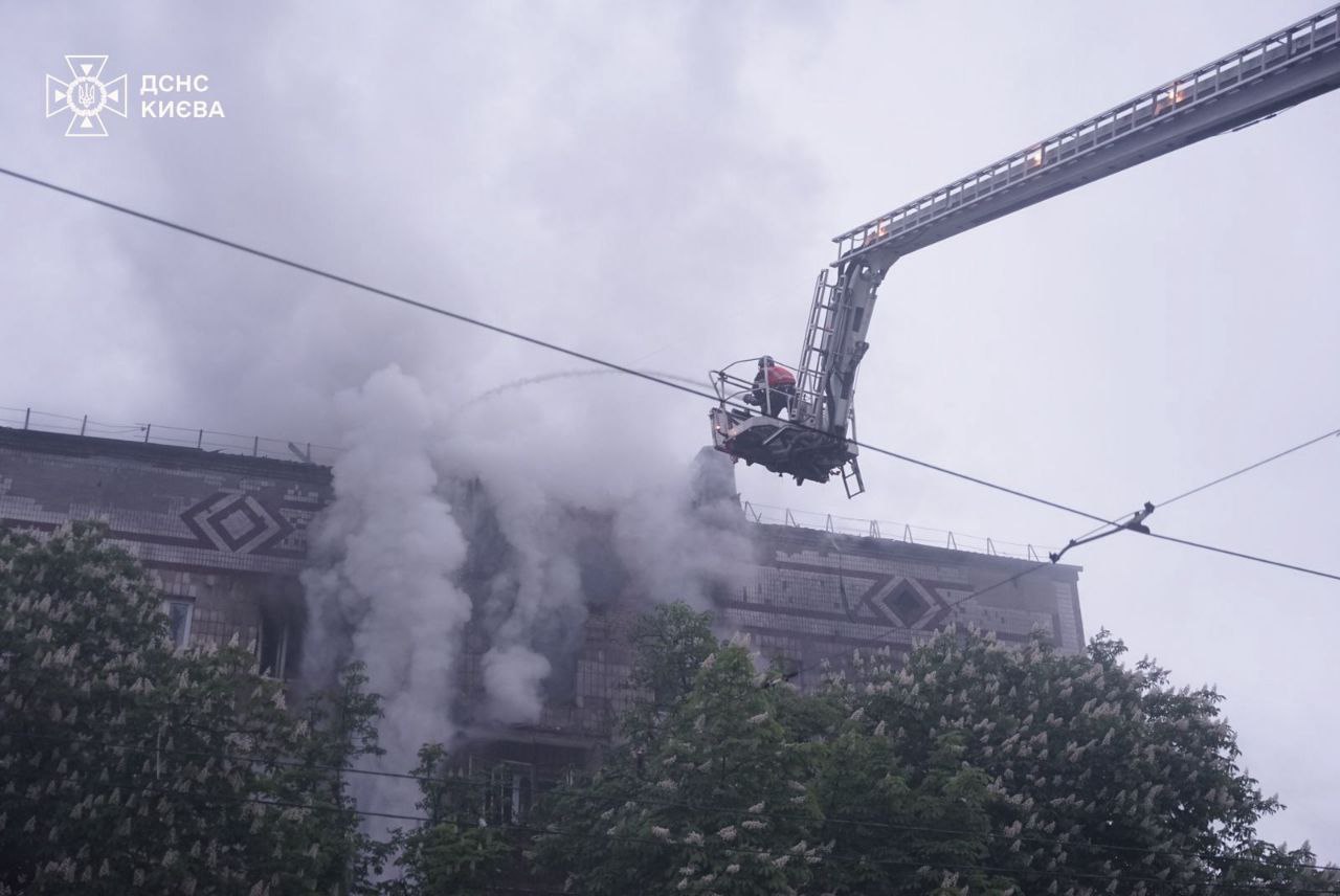 Обстріли Києва: 2 людей загинули, 5 - травмовані, з них 4 дітей