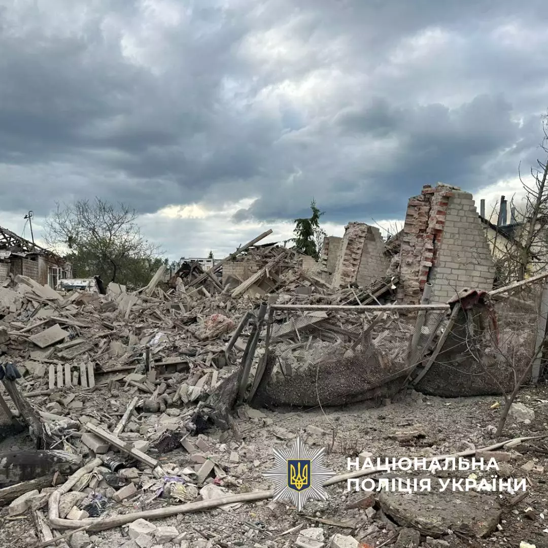 зруйнований приватний будинок