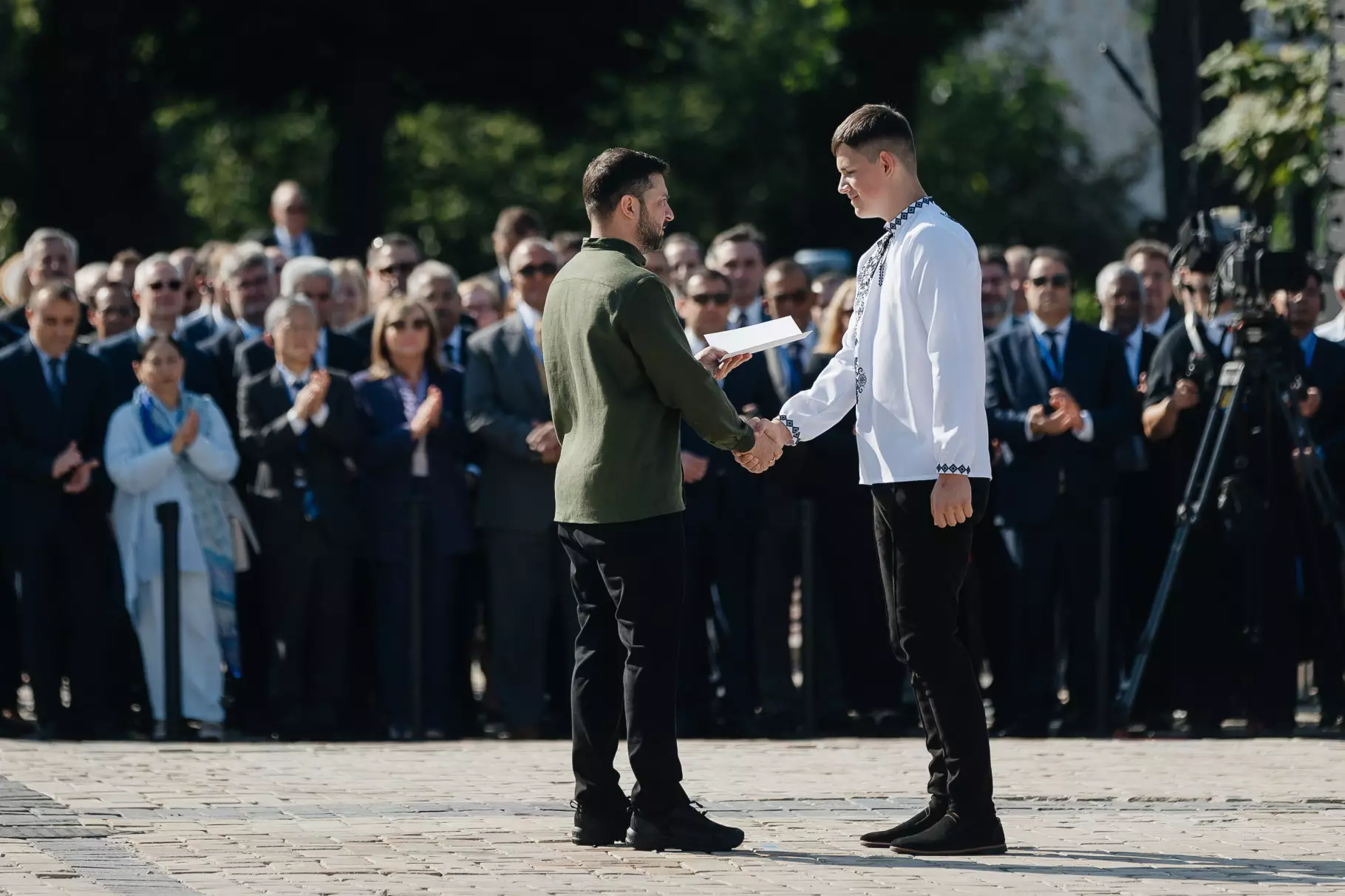 Фото без опису