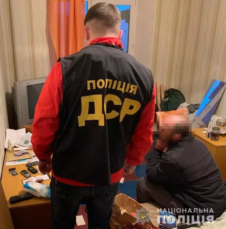 lr0V4yKNnUfOhCi0OdT9gBPzVn468hS8m1Gn9Gdt.jpg